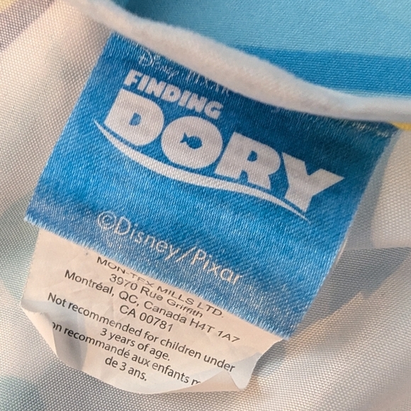 Disney EUC vintage Finding Nemo twin sheets Giant Nemo Plush shark cuddle throw - Picture 4 of 10